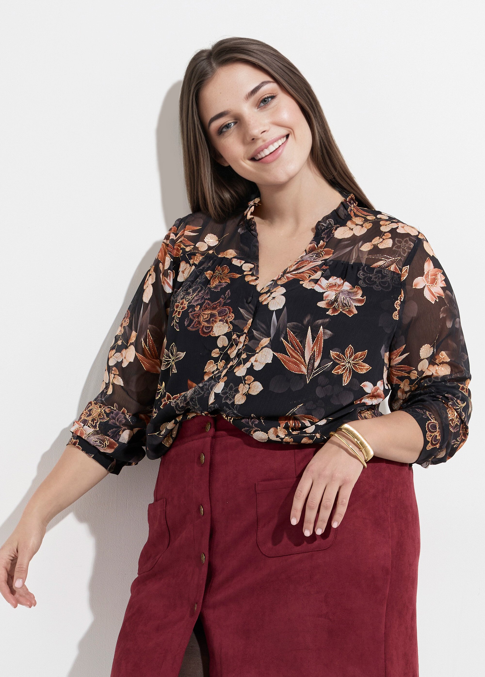 Tunique voile col V volanté, fleuri doré Femme Grande Taille Noir MA-1052-2137 MV1