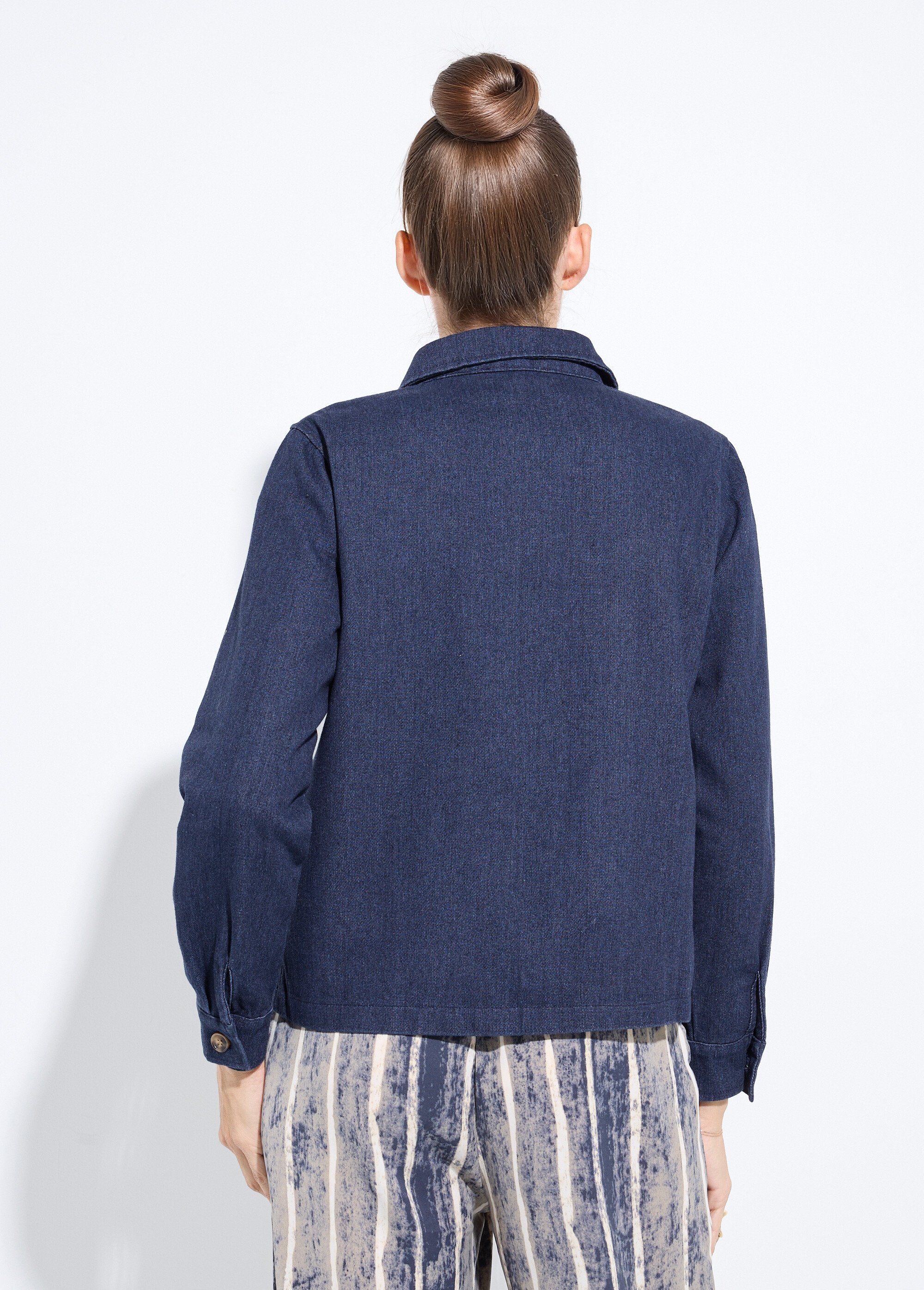 Veste boutonnée en denim, col à pointe Femme Bleu IA-R5150-3 DO1