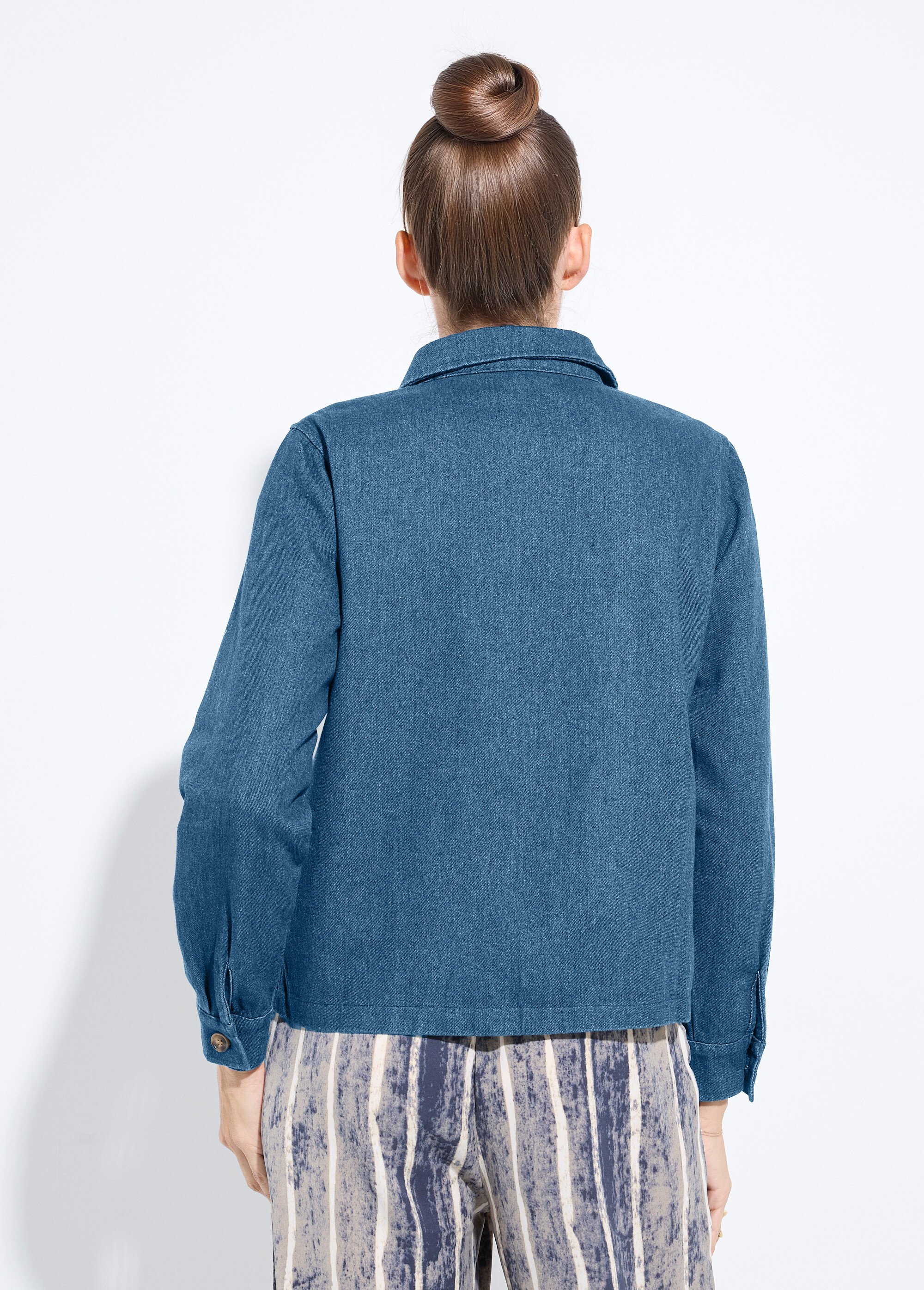 Veste boutonnée en denim, col à pointe Femme Bleu IA-R5150-3 DO1