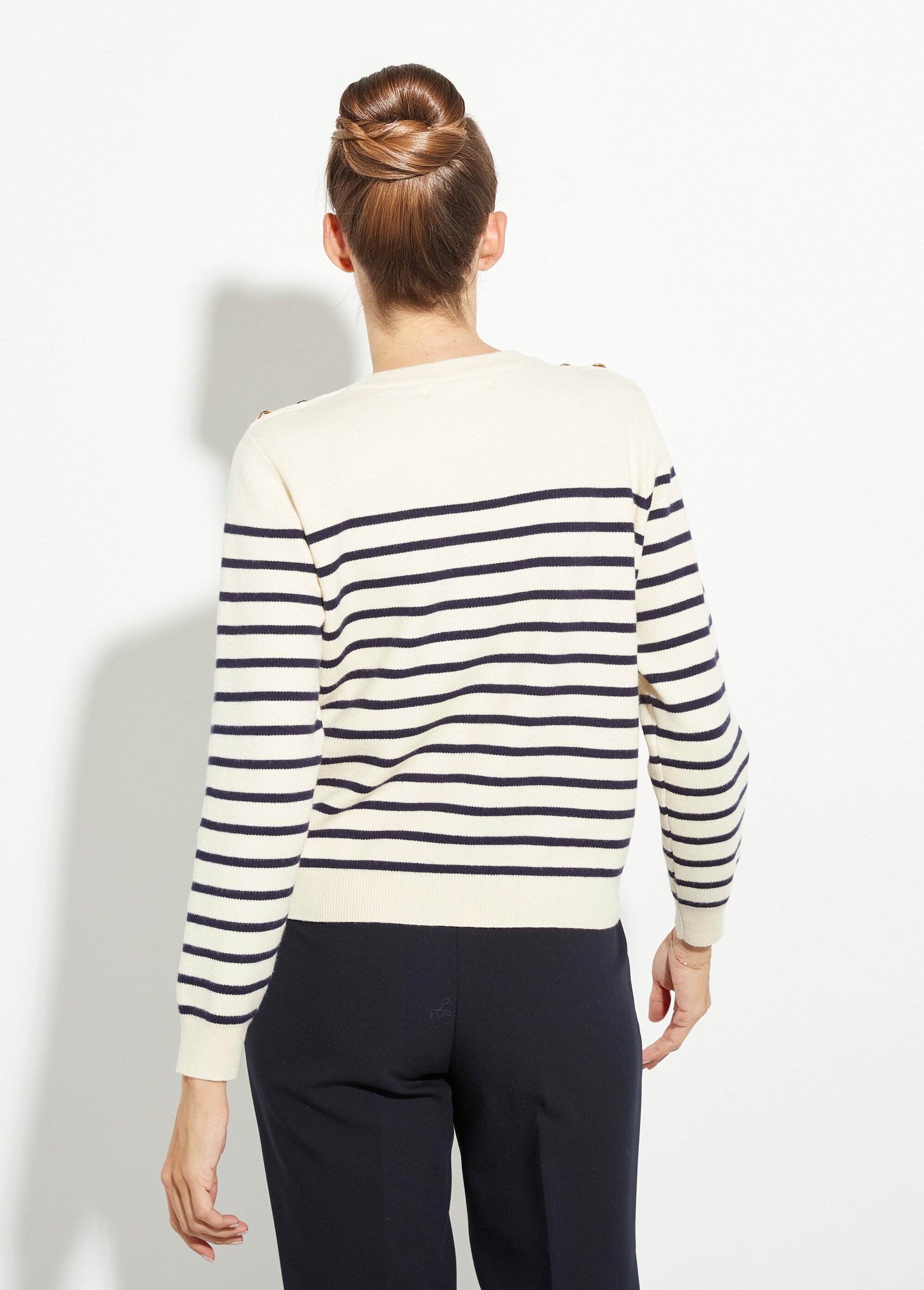 Pull marin épais rayé boutons épaules Femme Blanc IA-W010 DO1