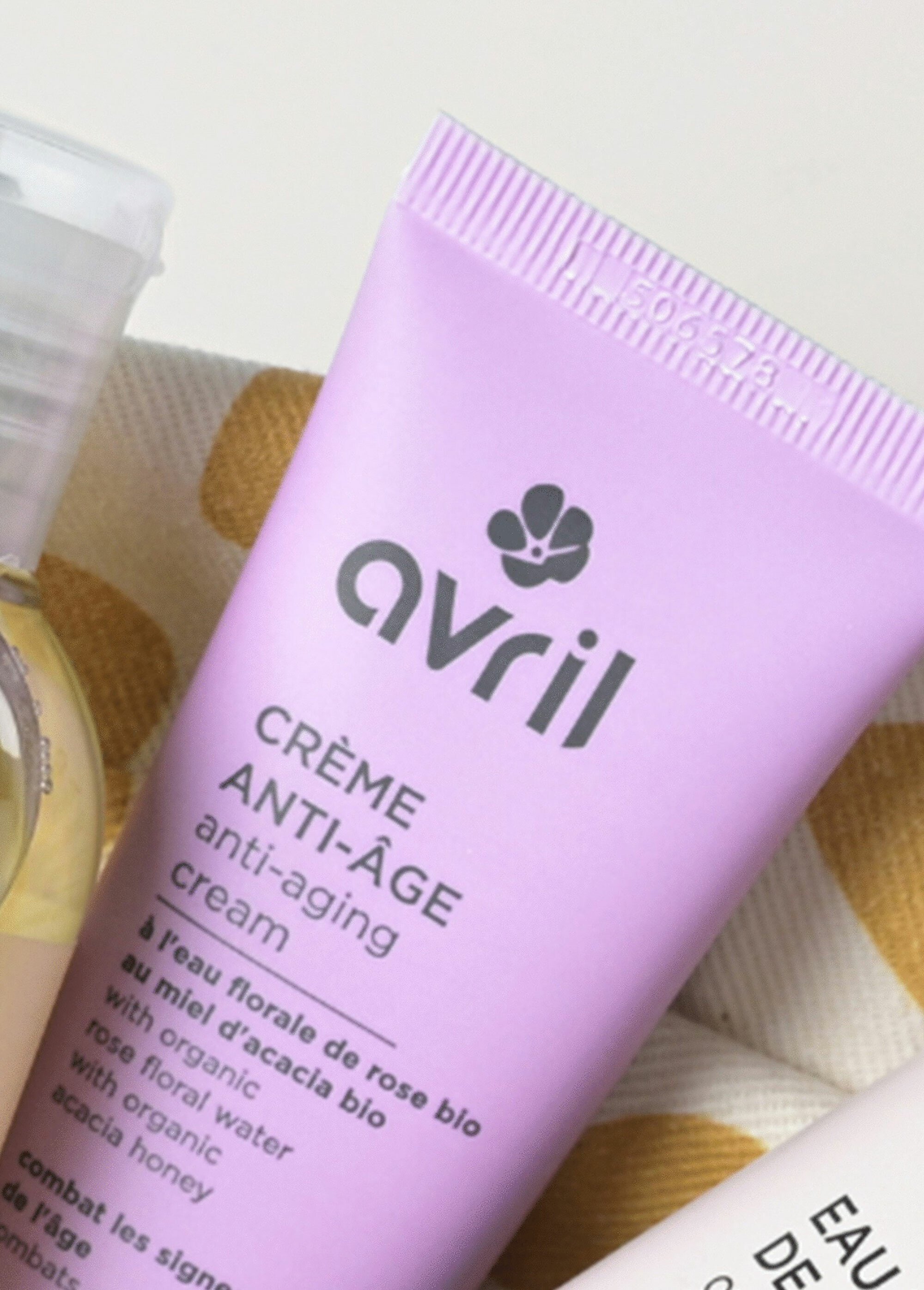 Crème anti-age, eau de rose et miel BIO Rose AV-706 SI1