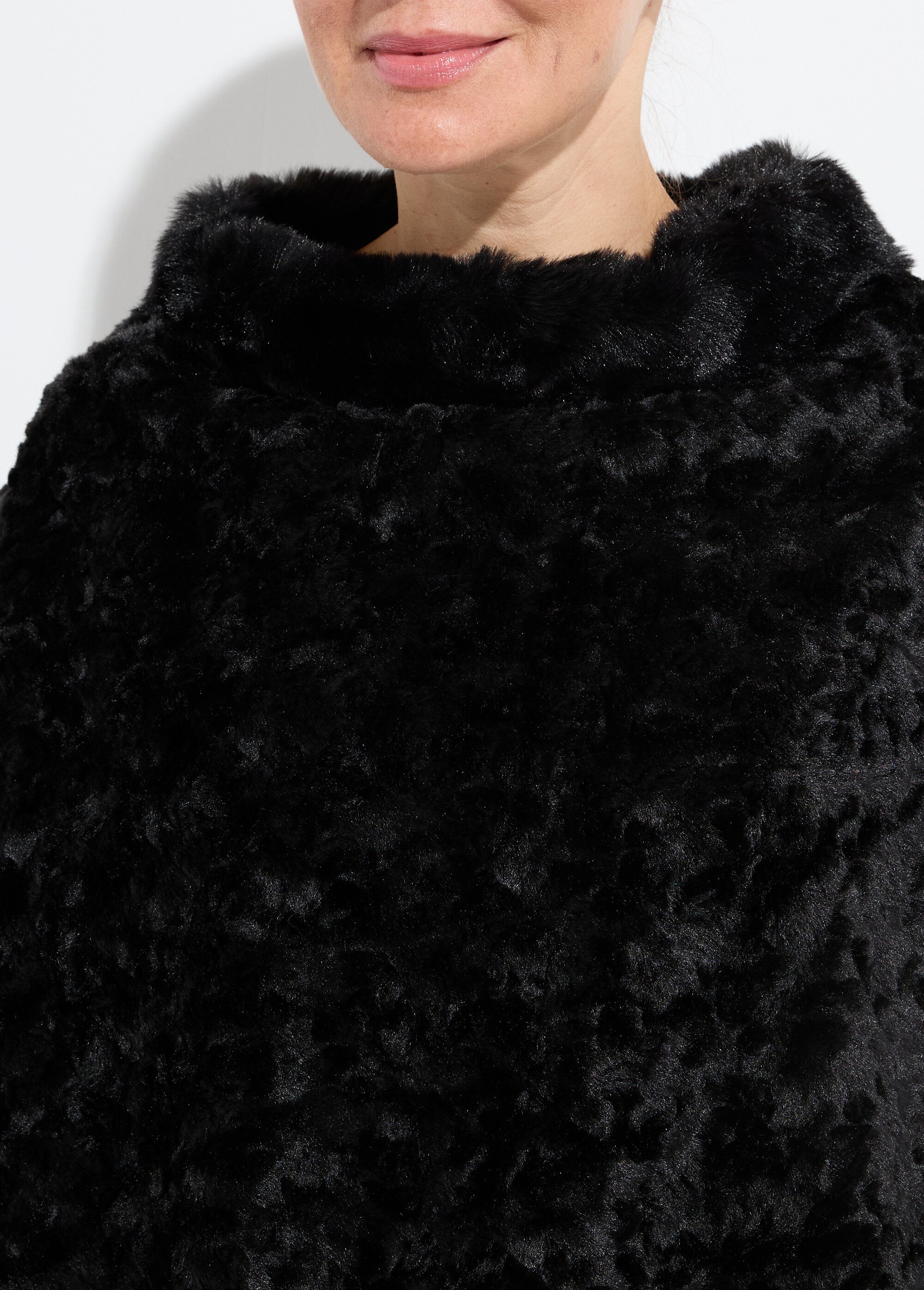 Poncho col montant en polaire façon sherpa Femme Noir NES180POW2402 DE1