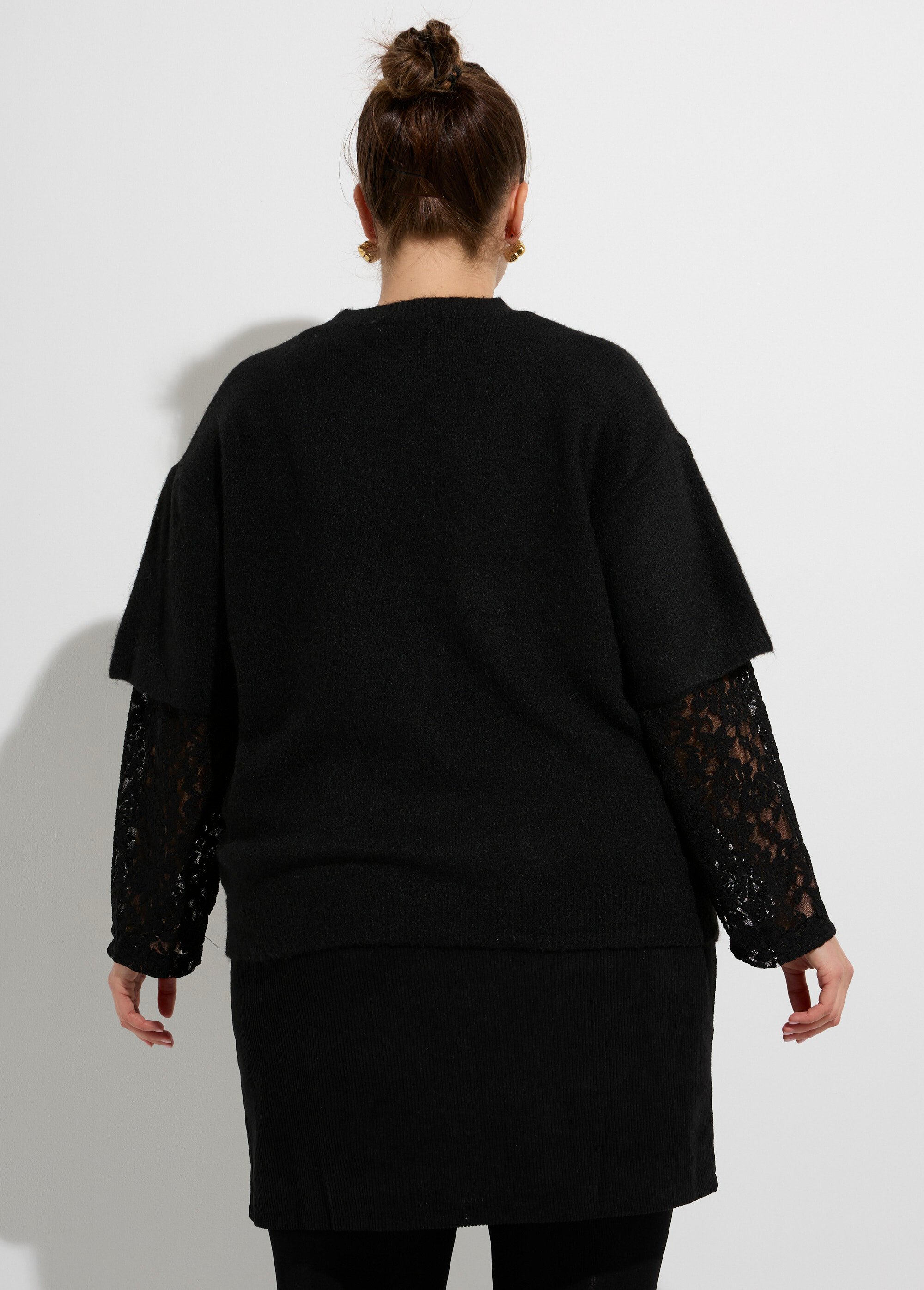 Pull chaud avec laine, manches dentelle