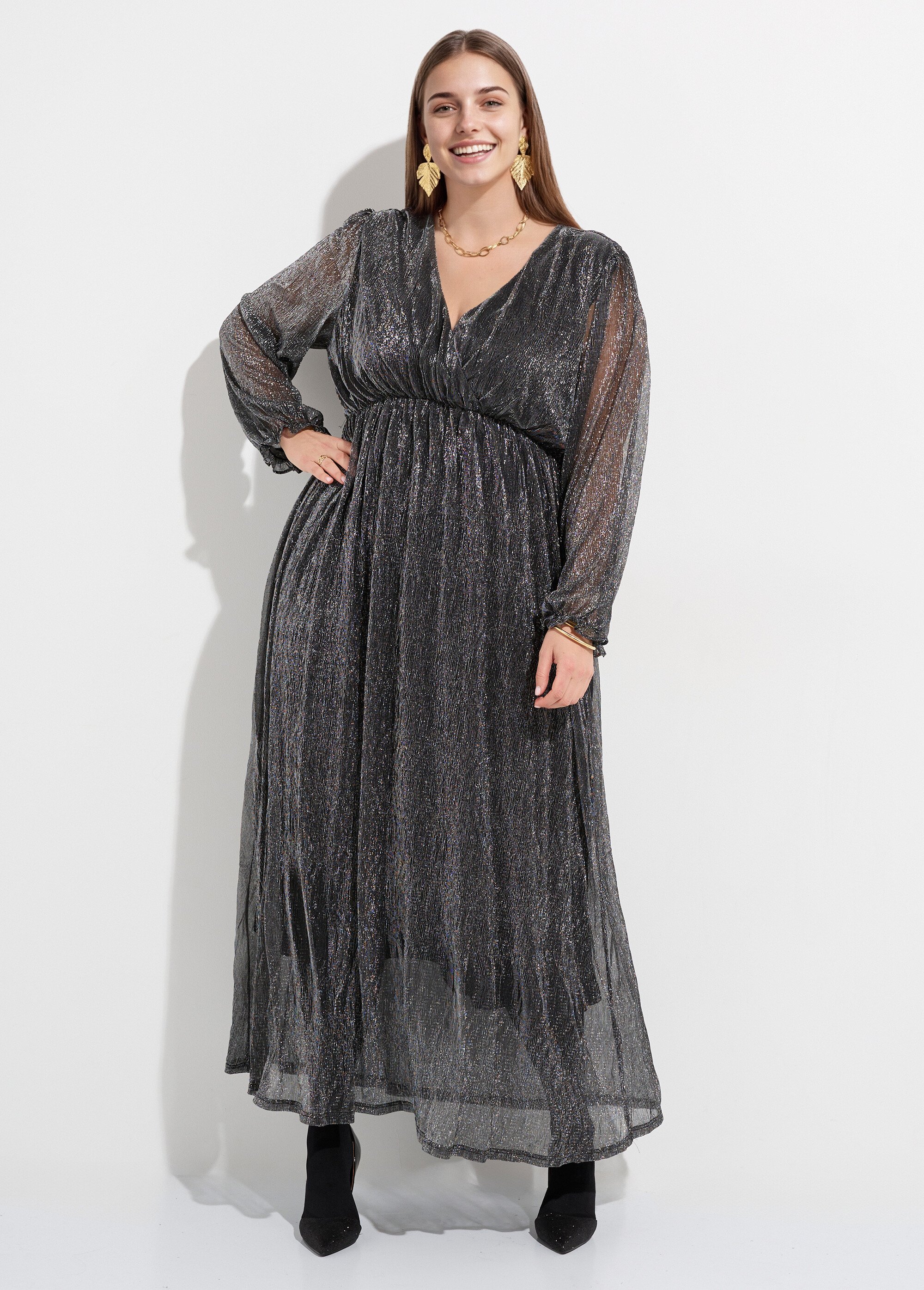 Robe longue avec col V et voile pailleté