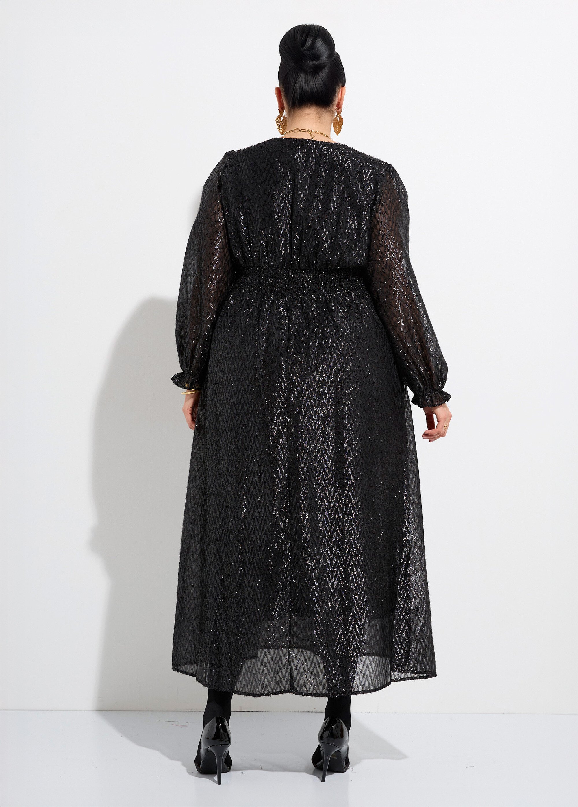 Robe longue chic col V, chevrons fantaisie