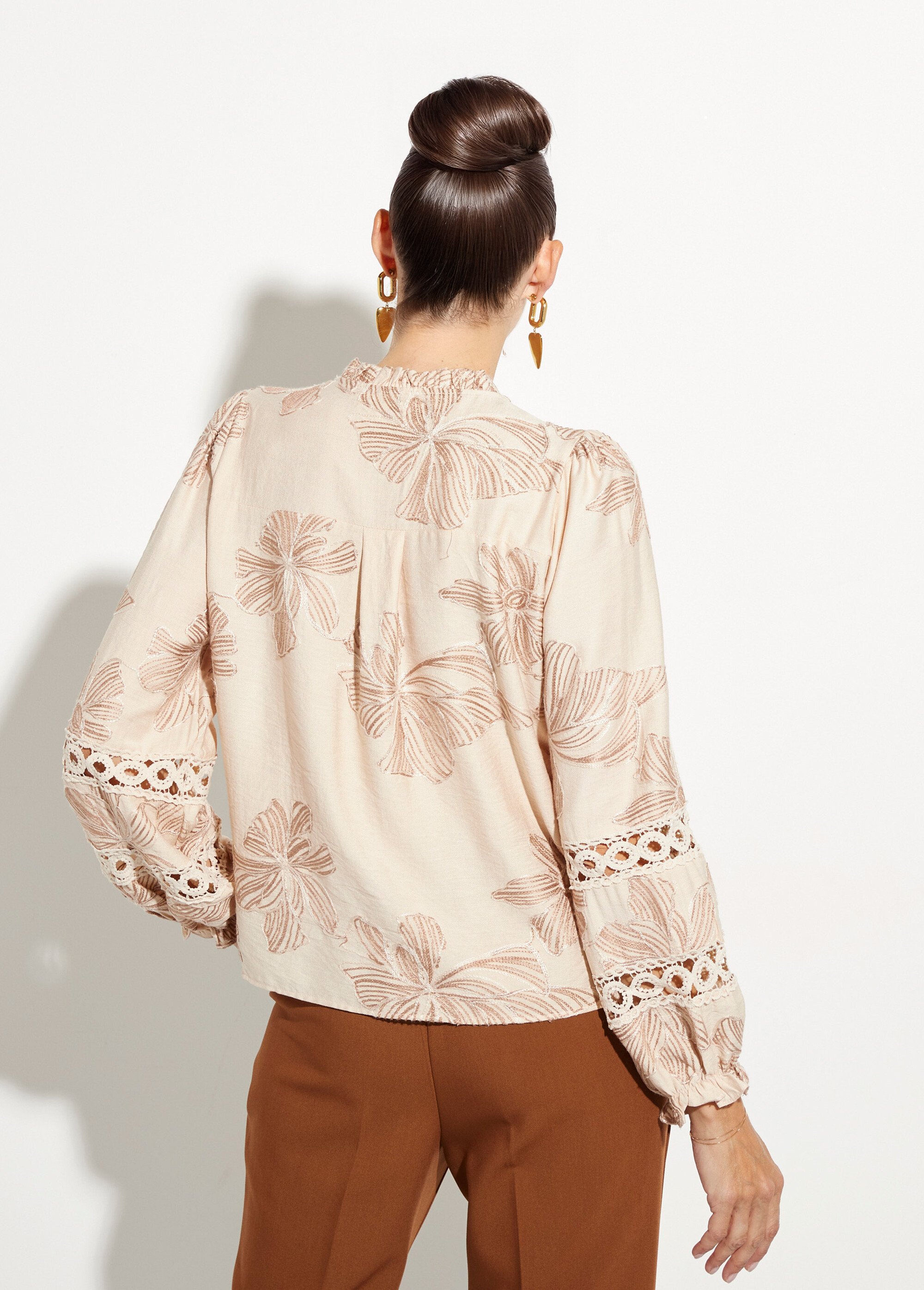 Chemisier boutonné, broderies et guipure Femme Beige IA-R5857 DO1