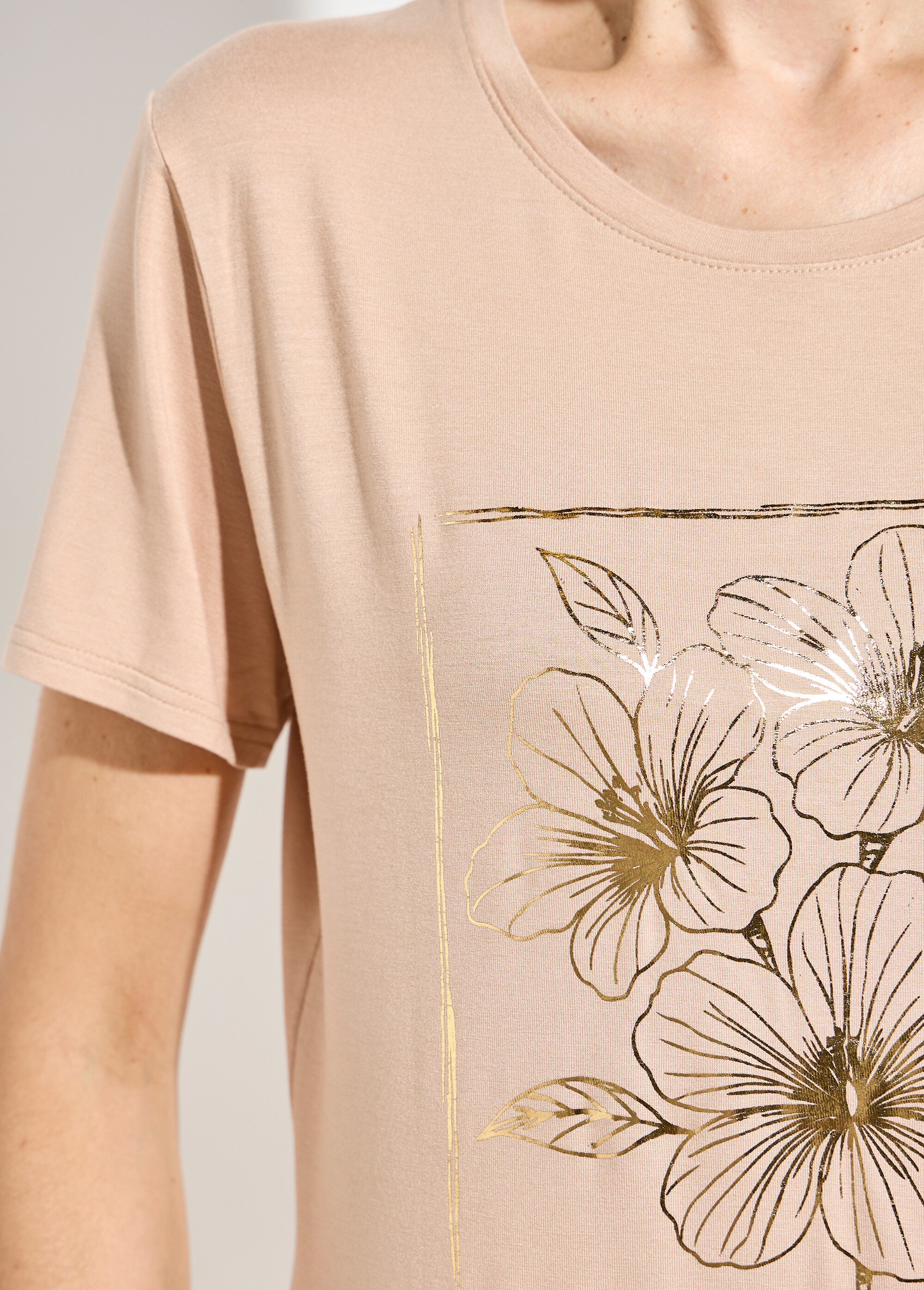T-shirt motif doré col rond manches courtes