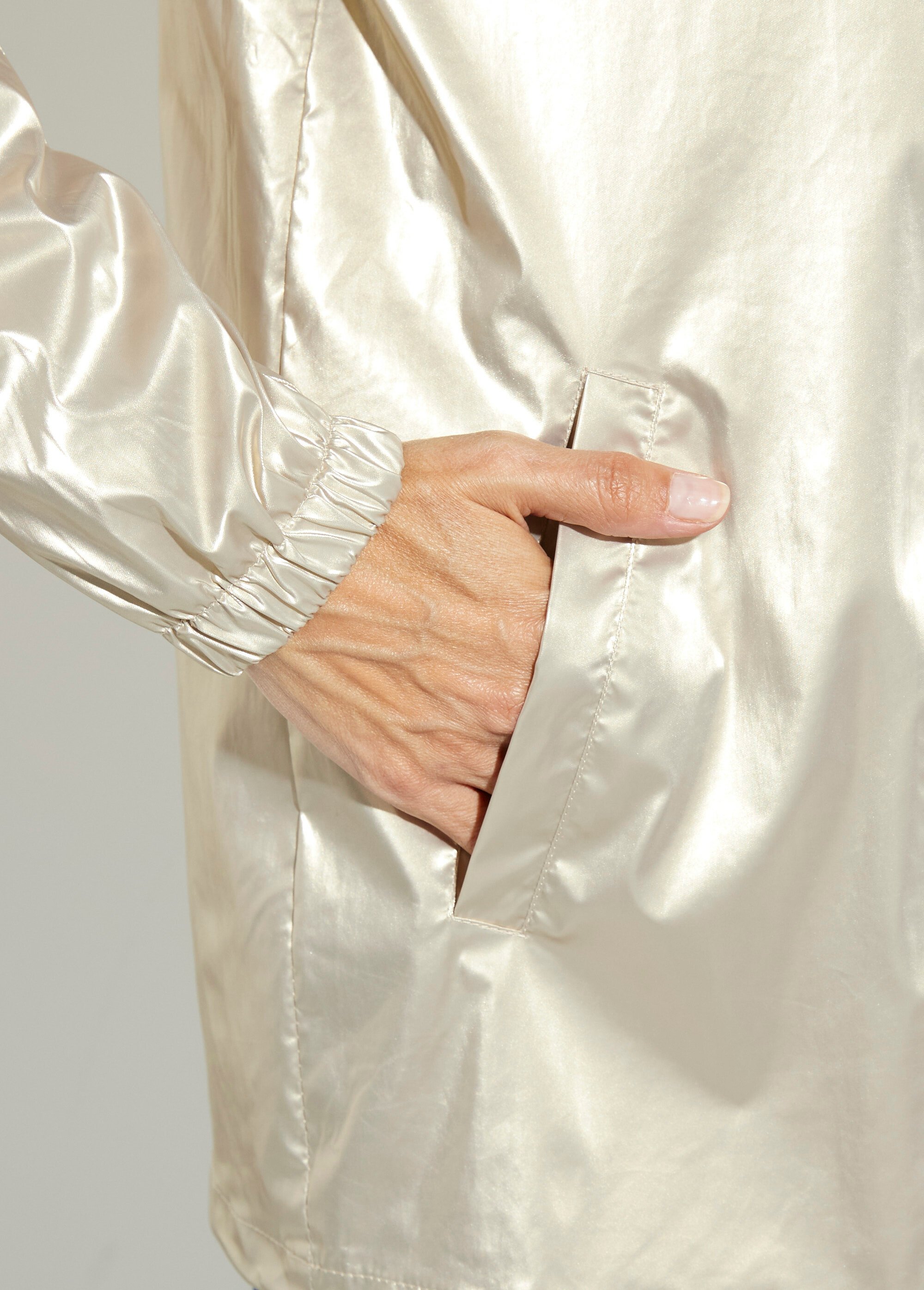 Coupe-vent déperlant à capuche, poches raglan