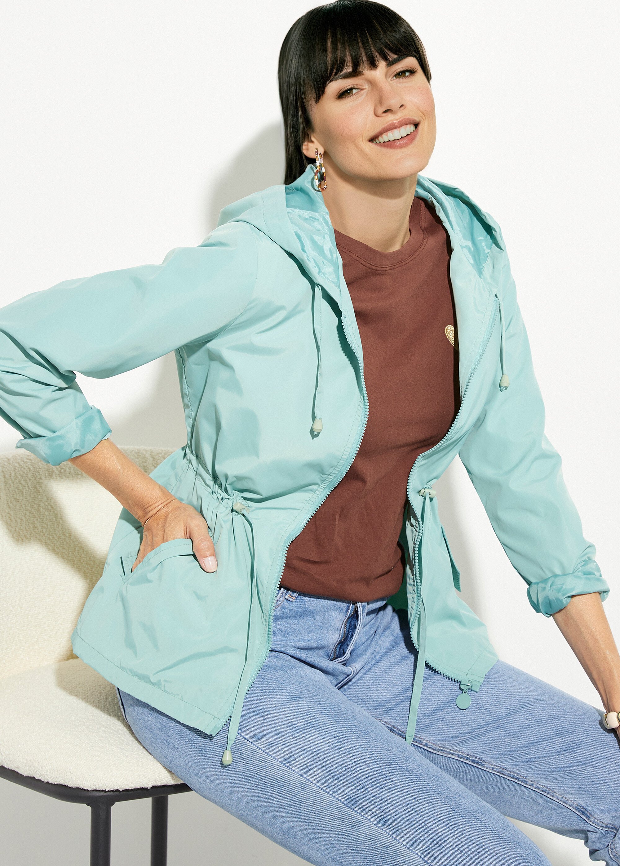 Coupe-vent capuche et taille resserrée Femme Vert CHE-H888 MV1
