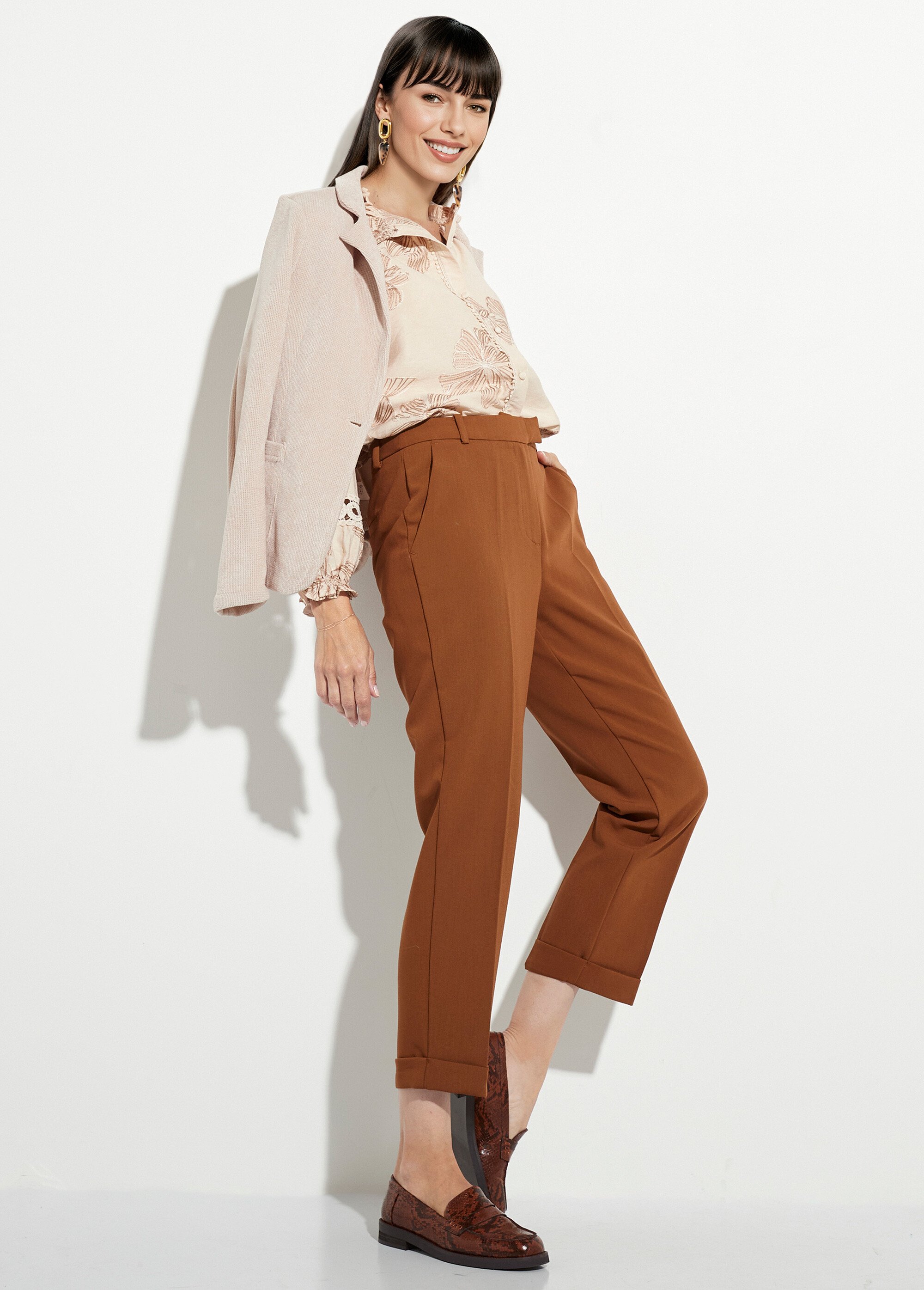 Pantalon cigarette à revers chic Femme Beige OR-C2031 MV1