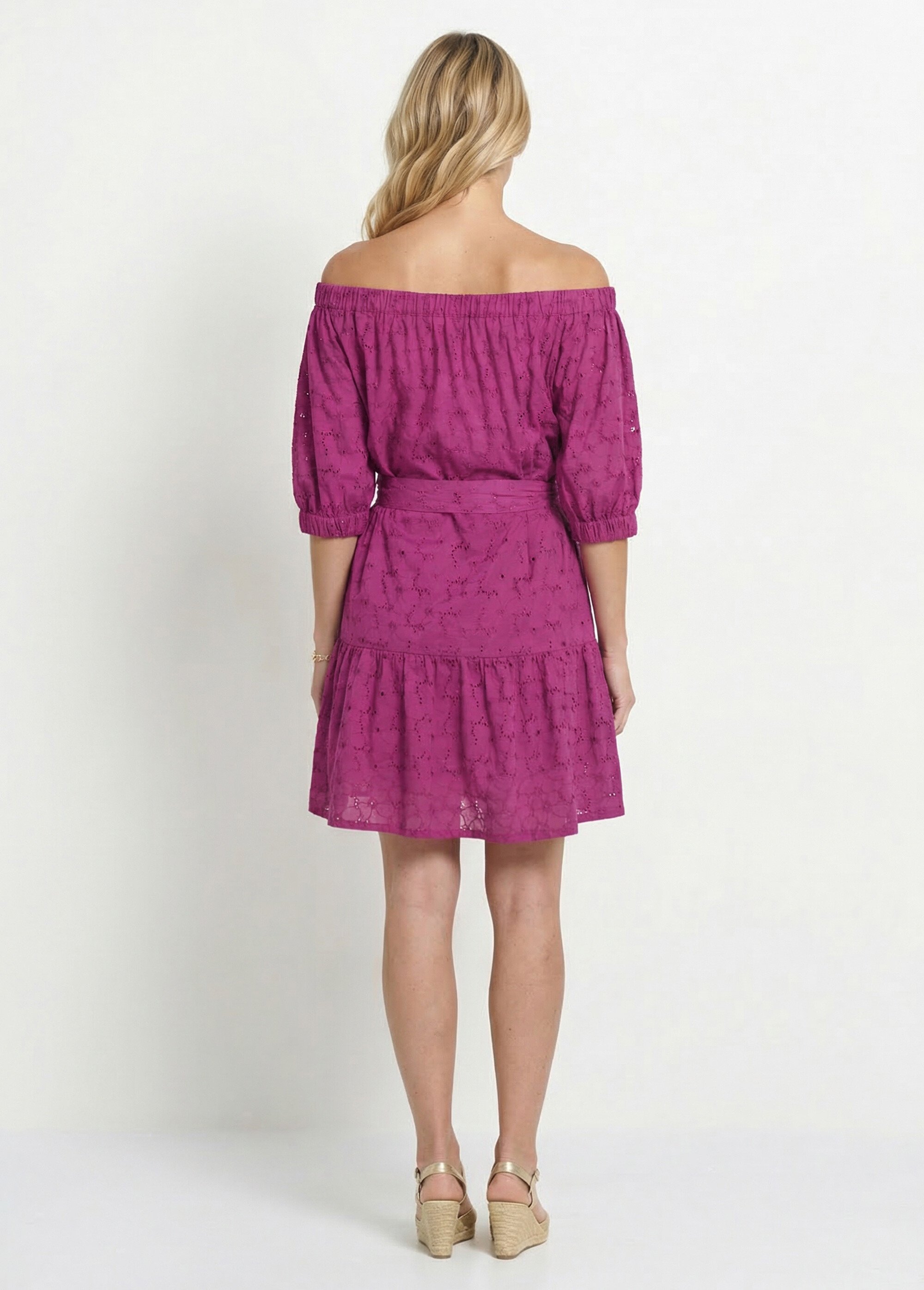 Robe courte col Bardot broderie anglaise Femme Violet ANG-OVIANY DO1