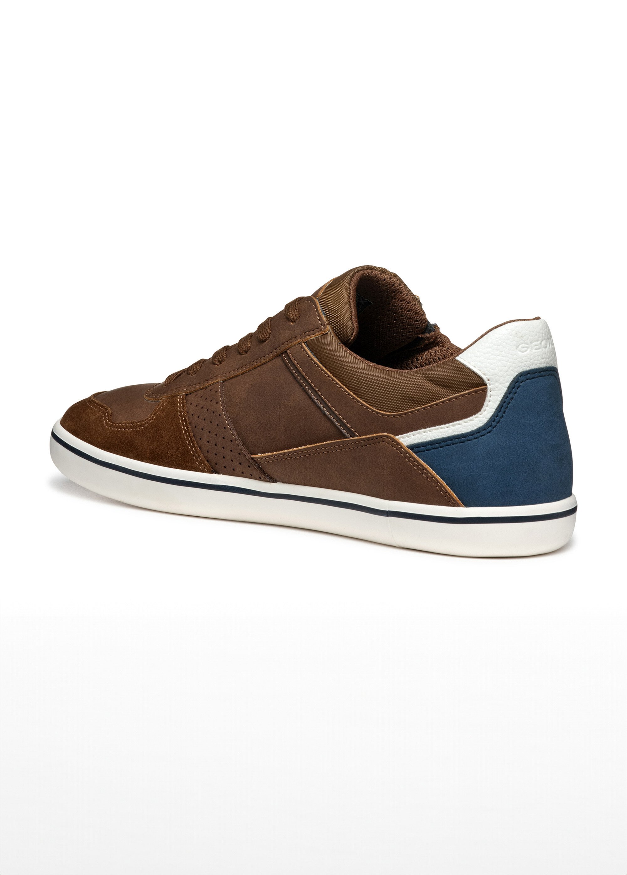 Baskets multimatières lacets et zip
