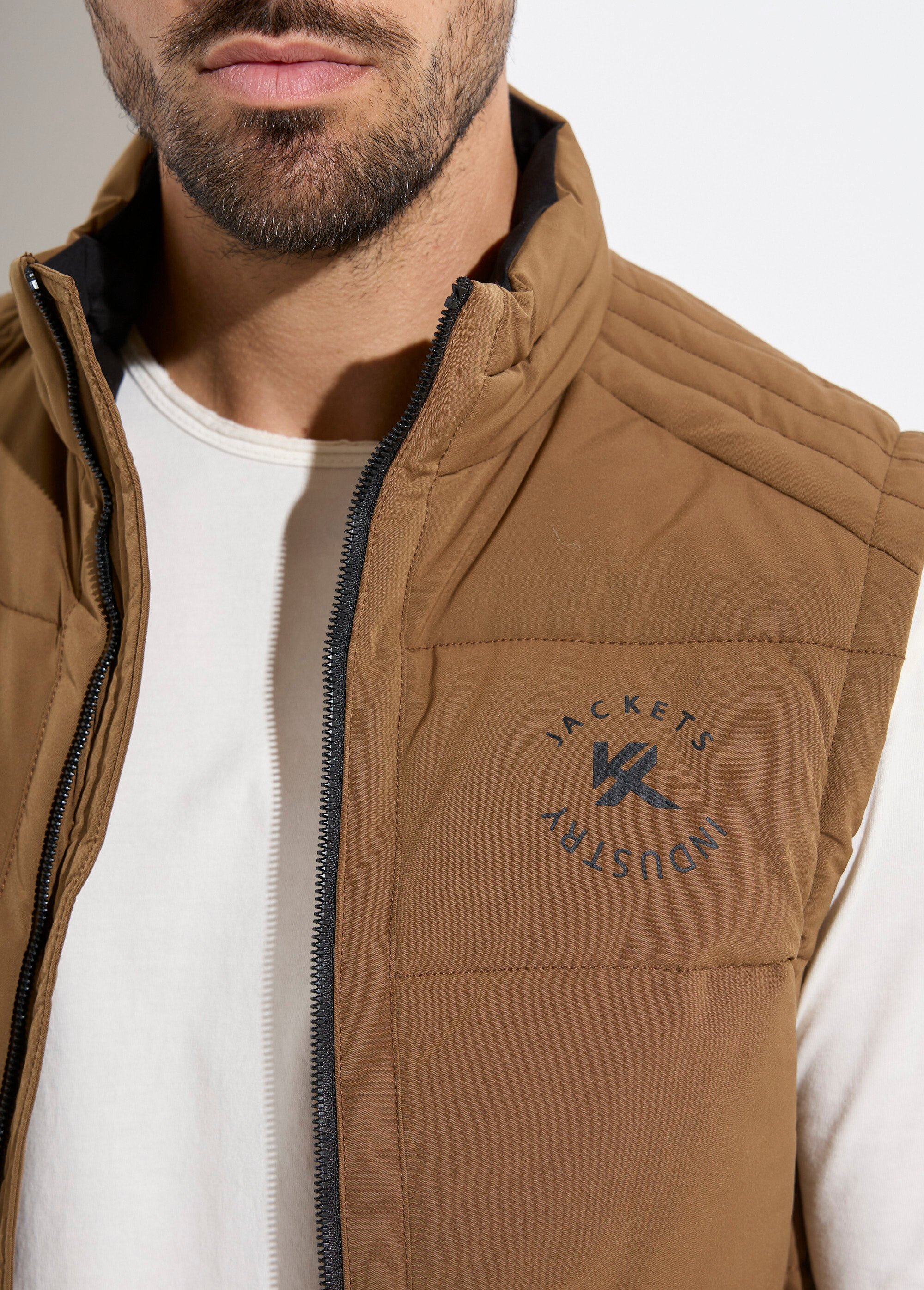 Doudoune sans manches zippée matelassée Homme Marron KYM5226 DE1