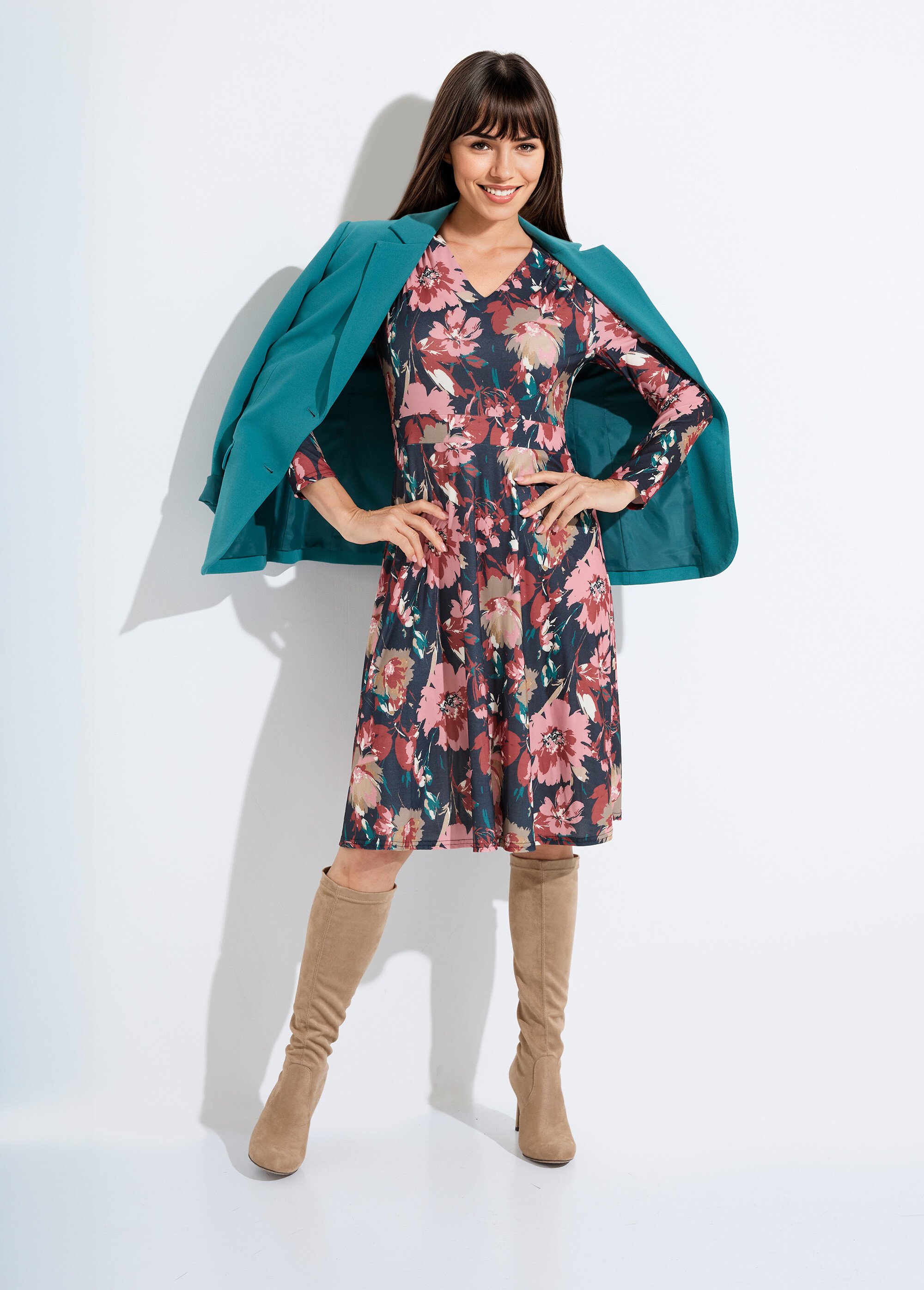 Robe courte évasée col V imprimé fleuri