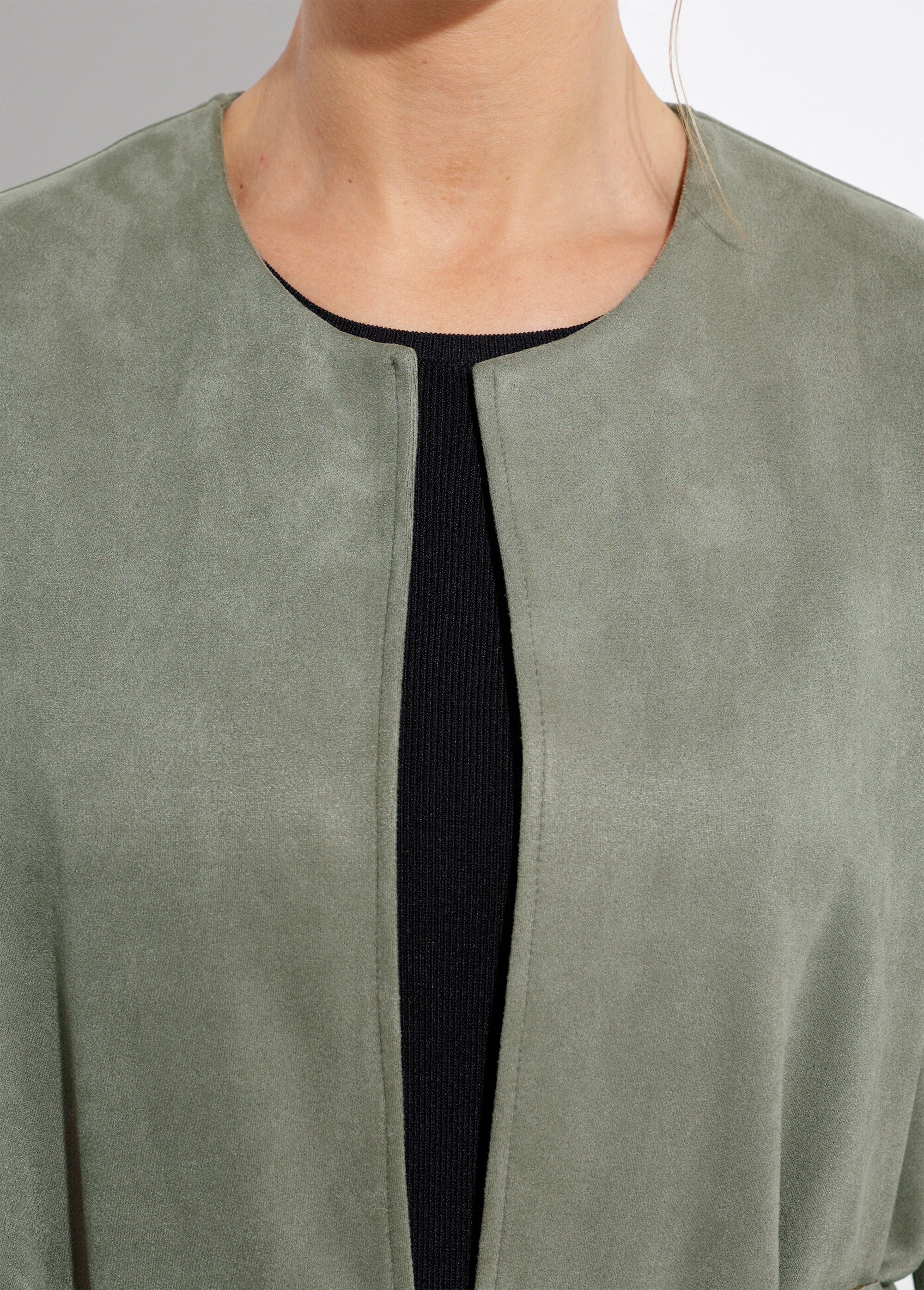 Veste longue ceinturée en suédine