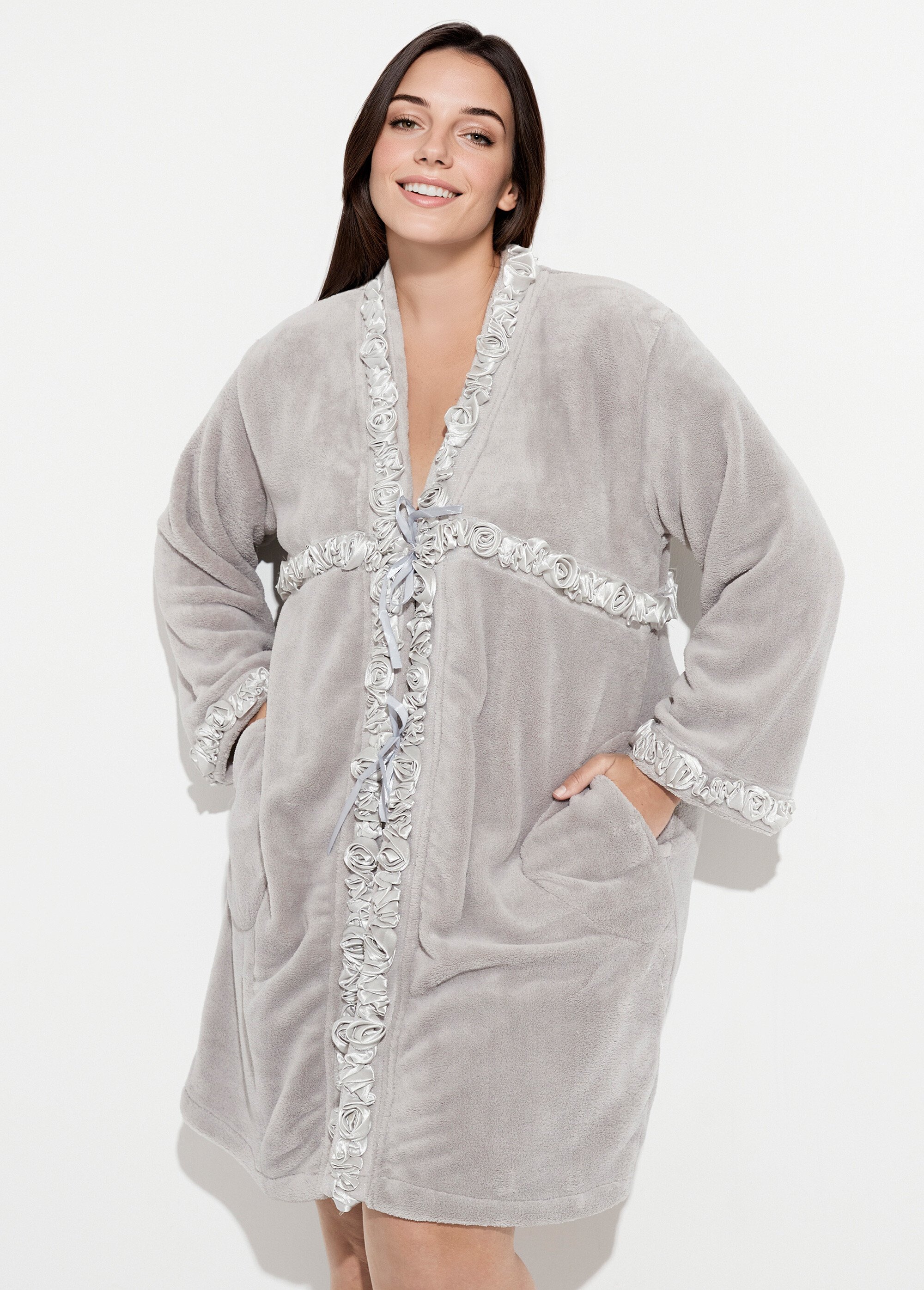 Robe de chambre polaire, détails roses Femme Grande Taille Gris COT340674 MV1