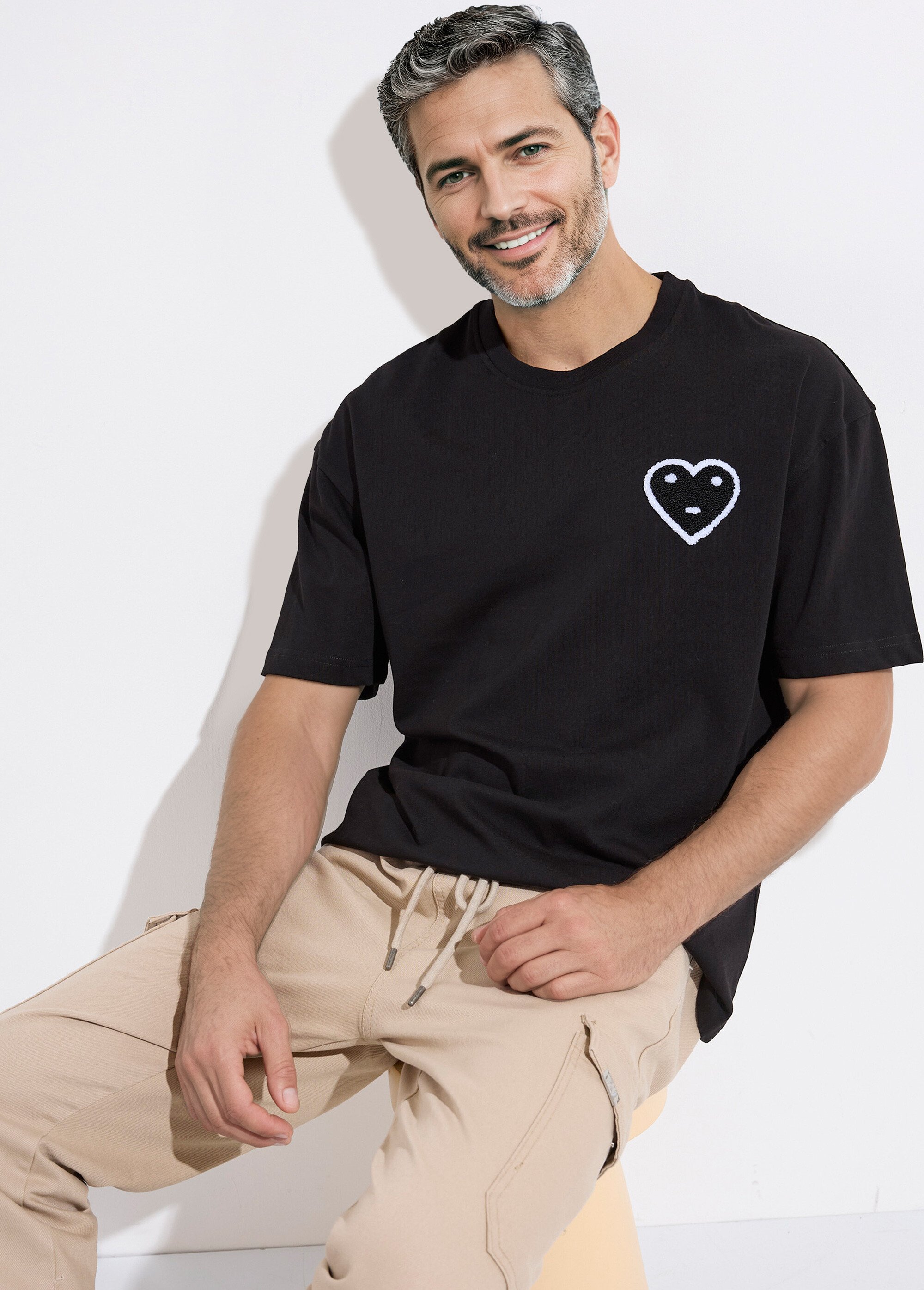 T-shirt épais détail coeur bouclette