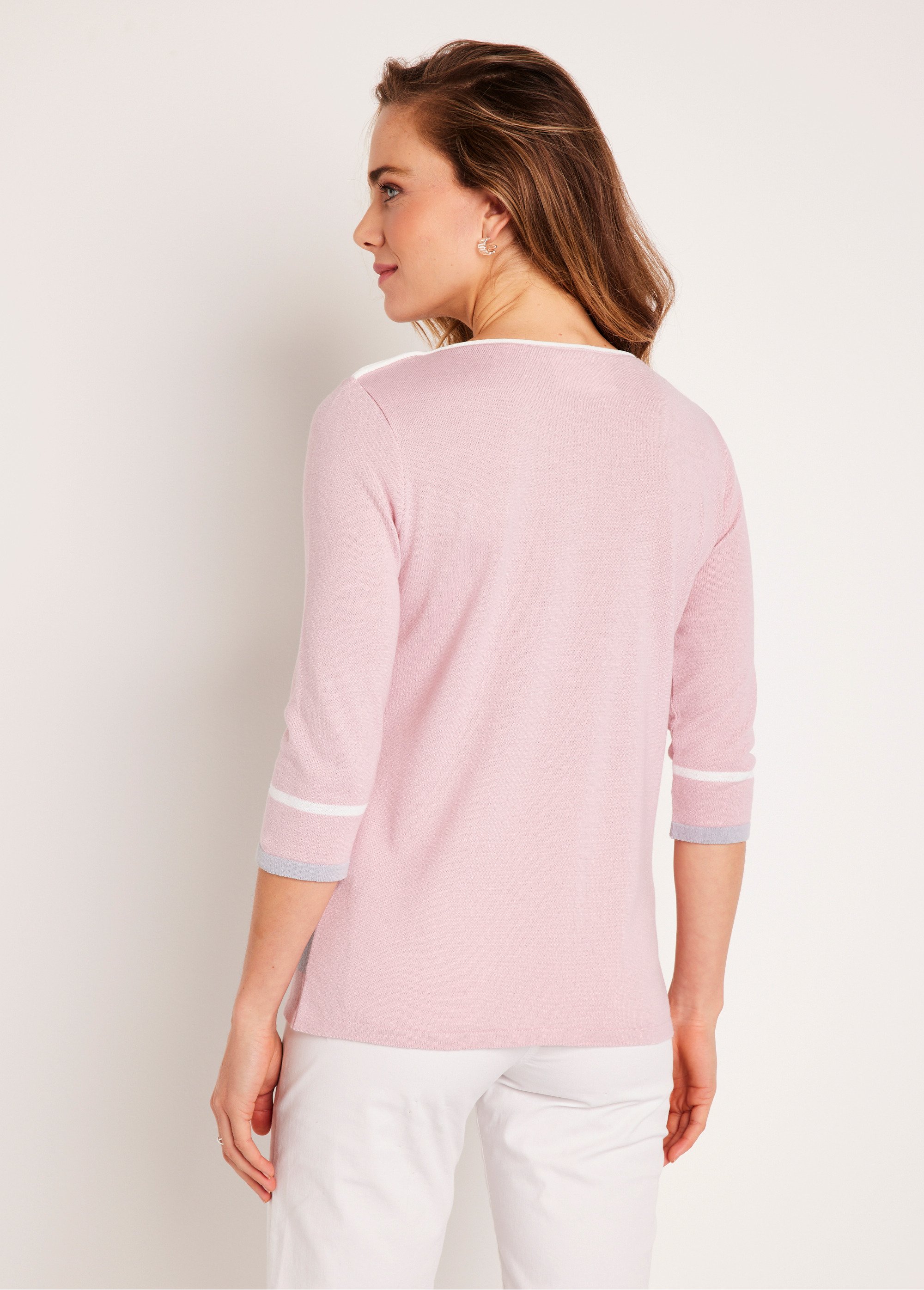 Jumper with boat neckline and 3/4-length sleeves